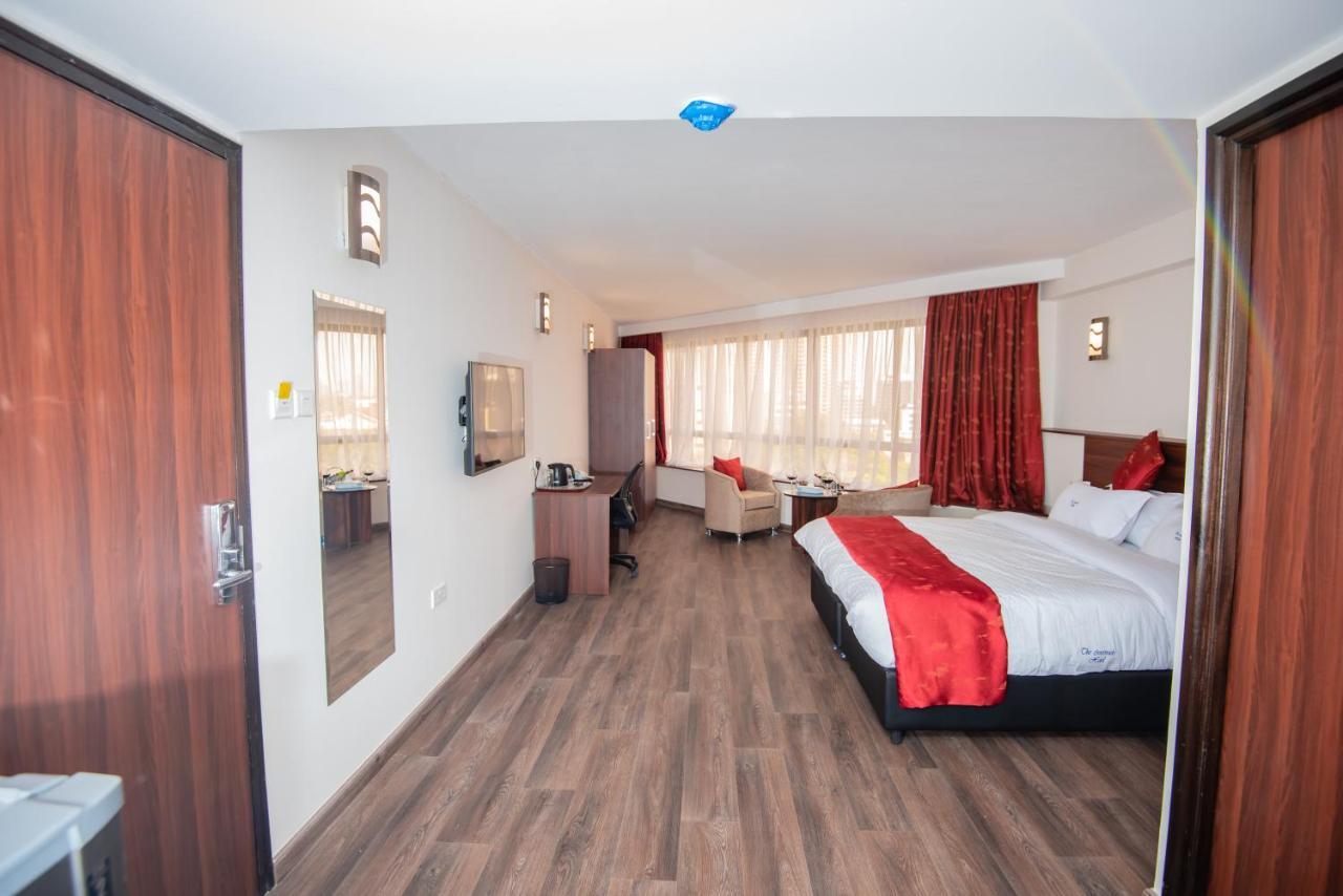 The Crossroads Hotel, Westlands Nairobi Exteriér fotografie