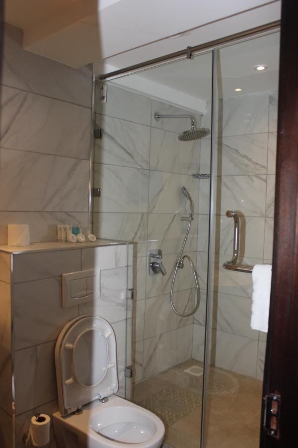 The Crossroads Hotel, Westlands Nairobi Exteriér fotografie